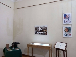 Выставка «Школа «Майских жуков»» (до 4 марта)