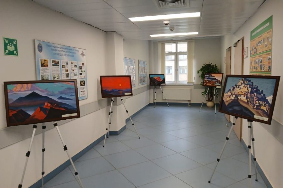 Выставка «Сердце Азии» в Военно-медицинской академии