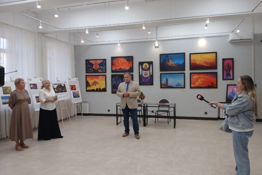 Выставка «Николай Рерих. Героика» в Мариупольском краеведческом музее