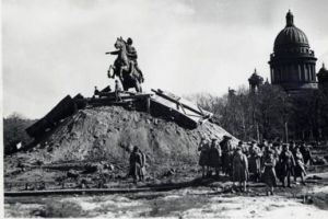27 января - День полного освобождения Ленинграда от фашистской блокады