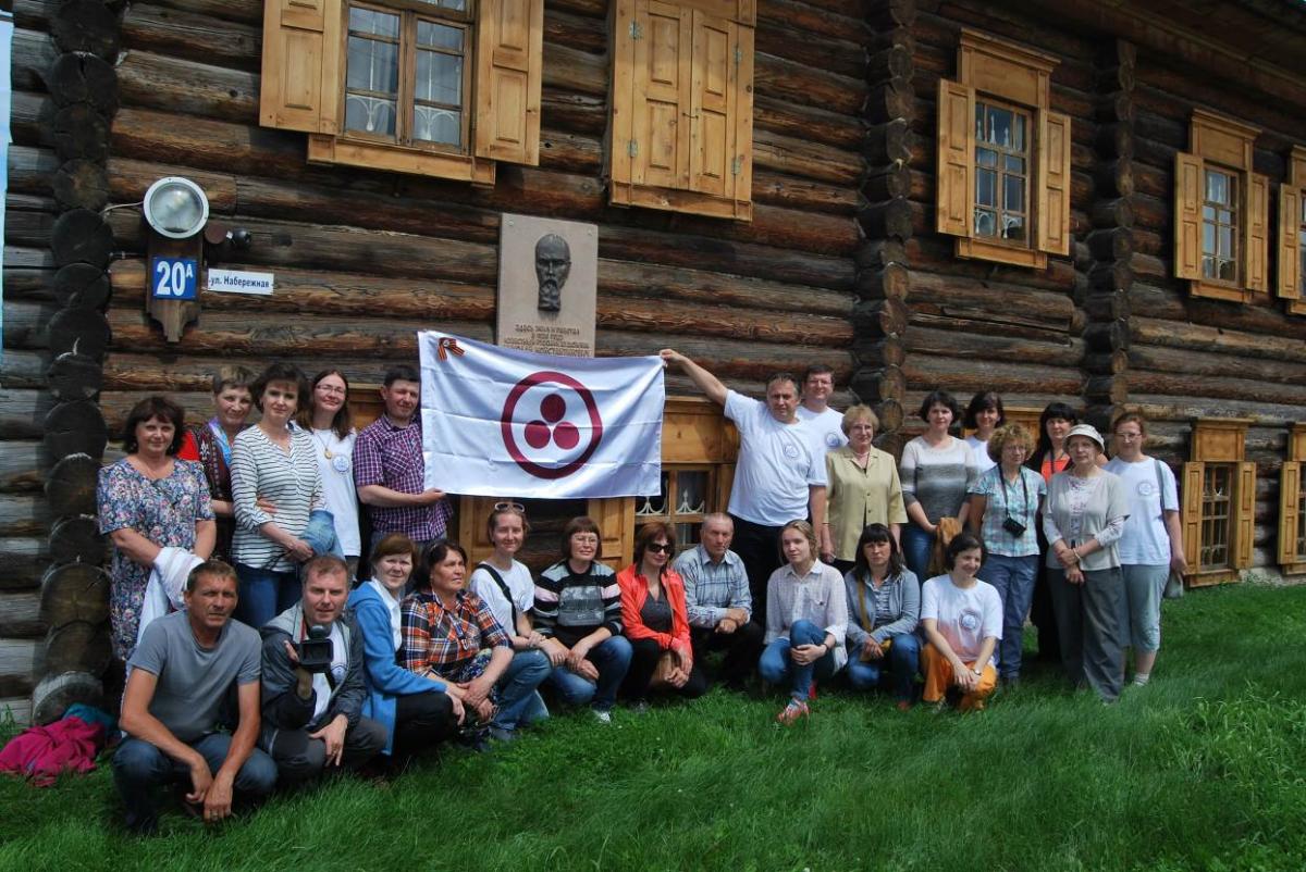 Участники выездного семинара СПбГМИСР в Кырлыке 4 июля 2016 года